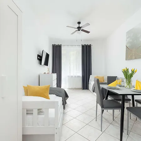 Appartamento Comfortable For 3 People With Parking In By Renters *